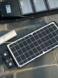 HCM Đèn Năng Lượng Mặt Trời 150W Cảm Biến Ánh Sáng Cảm Biến Chuyển Động