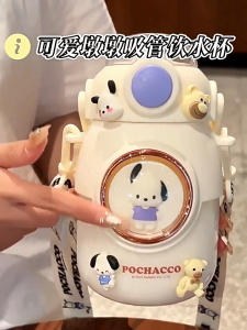 JUNCHUANG 600ML/700ML Sanrio ขวดน้ำเด็กเด็กฉนวนถ้วยความจุขนาดใหญ่ป้องกันการตกขวดน้ำเด็กวัยหัดเดิน