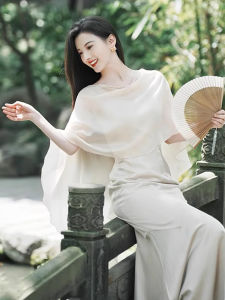 ไม่สม่ําเสมอ ลูกไม้ ปักไหล่ ผู้หญิง ฤดูร้อน แจ๊กเก็ต เรียบหรู แขนกุด สั้น เสื้อโค้ท คอกลมแบบบาง