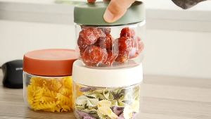 4pcs/1pcs 250ML Food Grade Sealed Fully Enclosed Glass Storage Jars Moisture-proof Storage Jar Seasoning Jar Kitchen Refrigerator Noodle Box Multigrain Storage Tank Sealed Cans Canister Stash Jar