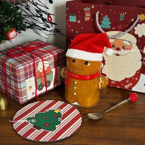 Cute Snowman Gingerbread Design Ceramic Mug with Lid