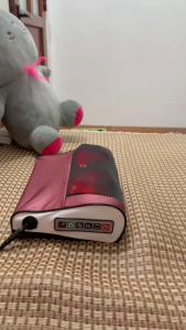 Gối Massage Hồng Ngoại Đa Năng 20 Bi – Giúp Giảm Đau Mỏi Lưng Vai Gáy Hiệu Quả