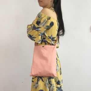 กระเป๋าผ้าใบแฟชั่นแบบสะพายข้าง สีสันสดใส กระเป๋าสะพายไหล่ข้างเดียว กระเป๋าสะพายข้าง กระเป๋าเป้สะพายหลังแบบยูนิเซ็กซ์ กระเป๋าสะพายข้าง