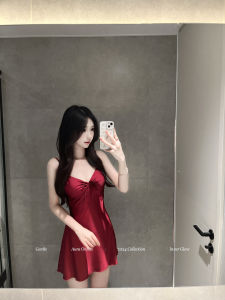 Romantic Style Satin Ice Silk Sleep Dress with Chest Pad And Bow Knot Strap Womens Short V-neck Home Clothes for Young Ladies