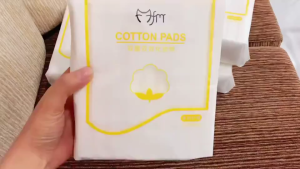 Bông mềm đa năng Cotton Pads 222 miếng mềm mịn và làm sạch da