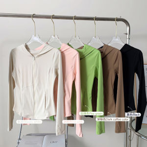 Womens Running Fitness Jacket Zipper Outdoor Training Sportswear Skin-friendly Ultra-light Breathable Moisture-wicking