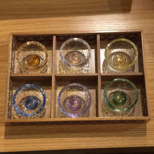 Japanese Style Handmade Carved Hemlock Wood Box Colorful Glass Cup Fruit Wine Cup Flower Tea Cup Sherry Cup Dining Utensils