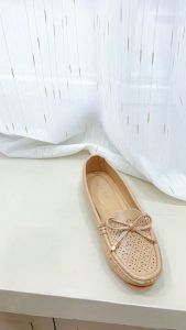 Widi by Sestra Sepatu Wanita Flat: Sepatu Kerja Kuliah
