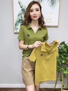 Áo Mới 2024Áo Polo Nữ Cổ Chữ V Giảm Tuổi Phong Cách Phương Tây Mùa Hè Thường Ngày Áo Thun Tay Ngắn Áo Nữ Sang Trọng