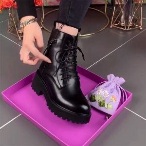 รองเท้าบูทมาร์ตินหนังแท้หุ้มข้อหนาสำหรับผู้หญิง ฤดูหนาว รองเท้าบูทสั้นแบบอังกฤษ หุ้มข้อหนา หุ้มข้อสั้น หุ้มข้อสูง รองเท้าบูทฤดูหนาว