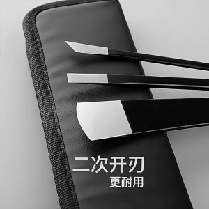 ชุดหนังเท้า DayWalkers ด้วยเครื่องคอมพิวเตอร์ที่รวม 5 ประเภท: หนังด้าน หนังแข็ง หนังตาย หนังตีน หนังส้นเท้า ที่ขูดส้นเท้า การดูแลหนังกำพร้า ส้นเท้าแตก คมมาก และเล็บขบ ฟรี