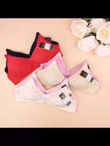 เสื้อในแฟชั่นไม่มีโครงมี2ตะขอ ผ้านิ่ม ซื้อที่ไทย สบาย สมุด