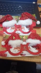 Kacamata Santa Claus: Aksesoris Natal yang Unik dan Fashionable