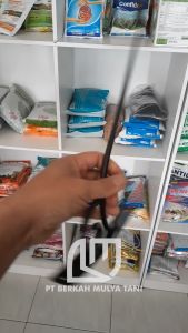 Gantungan Pot Tempel Dinding Tembok Untuk Bunga Gantung Dari Besi