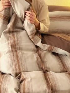 Violet | Lilac High Density Big Pattern Woven Cotton Bedding Set