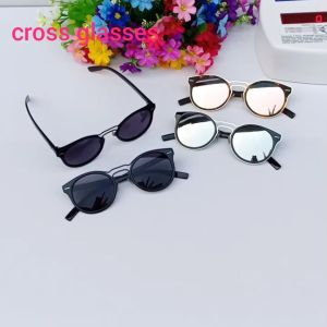 แว่นกันแดดแฟชั่น คุณภาพดี UV400 ดีไซน์สวย รหัส SGUV09