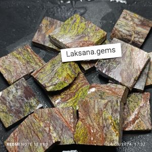 Batu Badar Besi Hijau India nempel magnet/ bahan badar besi Hijau India/ Lempengan Badar besi India Super Langka/ bongkahan super ajib