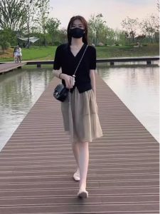 Mesh Skirt Womens Small T-shirt Two-piece Set 2024 Summer New Arrival Elegant Letter a Type Black Umbrella Skirt