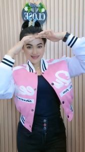 Jaket Crop Wanita Bahan Fleece Cotton & Bordir: Gaya Kasual yang Nyaman dan Hangat