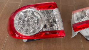 ไฟท้าย TOYOTA COROLLA ALTIS ปี2010-2013 LH / RH แท้ศูนย์ ของใหม่ (ชิ้นติดกับตัวถัง) (ถ้ารถ ปี2010 ส่งรูปท้ายรถ ก่อนสั่ง)