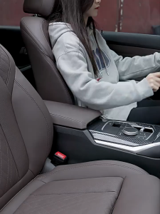 กล่องที่เท้าแขนในรถพร้อมกล่องทิชชู่ หมอนที่เท้าแขนในรถ หมอนที่เท้าแขนในรถ PU สำหรับรถบรรทุกรถบรรทุก SUV