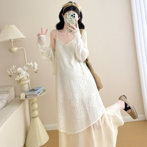 Stylish and Slimming Pregnancy Dress with Long Outerwear