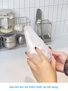 Kéo Cắt Nhỏ Thức Ăn Cho Bé INOX 304 - 316 Không Gỉ An Toàn Cho Sức Khỏe Có Hộp Đựng Vệ Sinh - 105