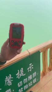 Portable Wireless Fish Finder + 100m Depth Dual Beam Sonar + Handheld LCD Display Fish Alarm Water Temperature + for Ice Fishing