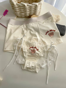 กางเกงชั้นในผ้าฝ้ายแท้ลายหมีสีนมสำหรับคู่รัก ทรงเอวกลาง ขอบลูกไม้ 2 ตัว ผ้าฝ้ายแท้ ผ้าไหมนม ทรงเอวกลาง ลายการ์ตูน