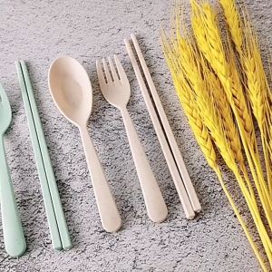 [10 ชุด] ชุดช้อนส้อม ช้อนส้อม ช้อน ส้อม ตะเกียบ พลาสติก ผลิตจากฟางข้าว ชุดช้อนส้อมตะเกียบ เครื่องใช้ในบ้าน. MS99