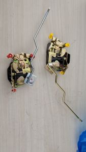 J08S06 DOOR INNER LOCK CANTER GUTS FB511 FE639 FE648 MITSUBISHI FUSO LORRY TRUCK AKSESORI