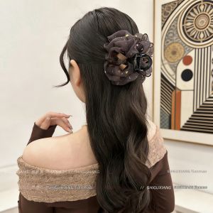 Hepburn Style Golden Bow Hair Clip