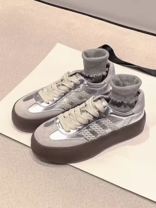 Retro Silver German Training Shoes Womens 2025 New Style with Skirt Lace Thick Bottom Heightening Casual Waffle Agan Board Shoes