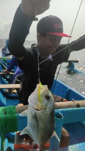 10 Buah Sabiki Kotrekan Kail Sabiki Full GID Umpan Baby GT Carolina Rig