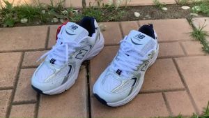 ผ้ารองเท้า ผู้หญิง ผู้ชาย กล่อง ไซส์ 36-45 ซึ่งเป็นสินค้าจากไซส์มาตรฐาน