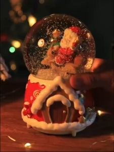 Santa crystal ball light music box girl heart decoration Birthday presents Christmas presents