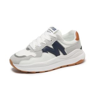 Beeyoo Sneakers Wanita Korean Style Sepatu Anti Slip Sepatu Lari Wanita Sneakers WR702