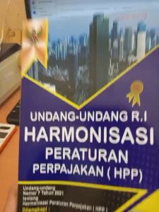 Undang-Undang R.I Harmonisasi Peraturan Perpajakan (HPP) - Permata Press