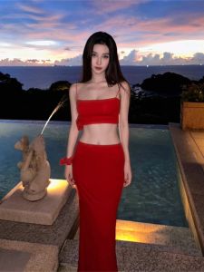 ชุดเดรสยาวคลุมเข่าแขนกุดสีแดง ชุดว่ายน้ำชายหาด ชุดเดรสผู้หญิงเซ็กซี่ ชุดกระโปรงสั้น ชุดเดรสฤดูร้อน ชุดกระโปรงสั้น