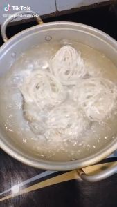 Thùng lở 4 gói Mì trộn Phước Hạnh