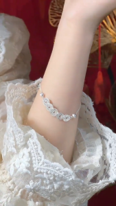 Lắc Tay  Đồng Tiền Bạc  May Mắn Lấp Lánh Nữ Tính Dịu Dàng VTDONGXUBAC8