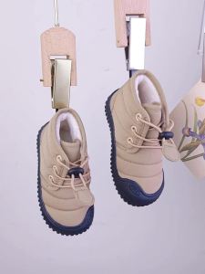 New Winter Cold Adhesive Velvet Warm Childrens Boots with Casual Buckle and Strap Soft Bottom for Kids Boots