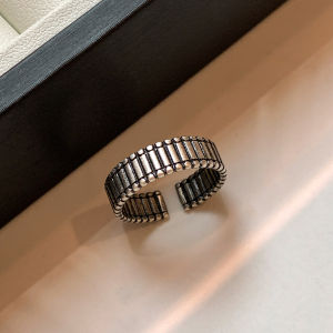 CAFFTI | Simplicity Elegant Metal Silver Retro Finger Ring
