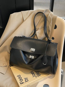 Elegant Black Large Capacity Commuter Tote Bag Womens Fashionable Crossbody Shoulder Bag Stylish Handbag for Casual Use
