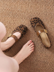 Daphne | Shallow Toe Heel-elevating Womens Single Shoes