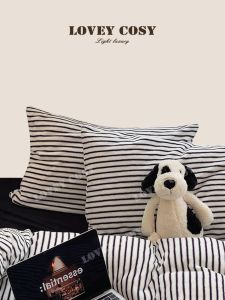Lovey Cosy Double-Sided Milk Velvet Thickened Bedding Set Black White Stripes Retro Style Four-Piece Bedding Set Warm And Cozy