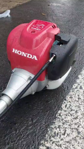เครื่องตัดหญ้า4 จังหวะฮอนด้าระบบ 4 จังหวะ รุ่นใหญ่ แรงจัด เสียงเงียบ ใช้งานต่อเนื่องสะพายหลัง ทนหญ้าหนา งานไร่–นา–สวน