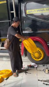 WILDOPWHELDOFDOP TRUK RING 16 DOKAR REBECCA NEW R16 PLASTIK TK ANTI PECAH