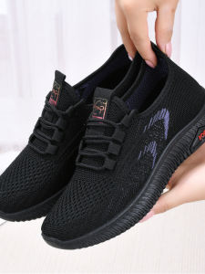 Old Beijing Cloth Shoes Spring and Autumn Mom Shoes Womens Non Slip Soft Bottom Casual Sneaker Flats Womens Flat Black Work Shoes