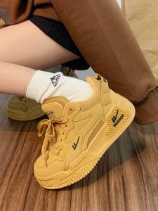 Womens Wheat Color Shoes Couples Hong Kong Style Retro Board Shoes Cross Buckle Korean Version Daily Wear PU Leather round Toe